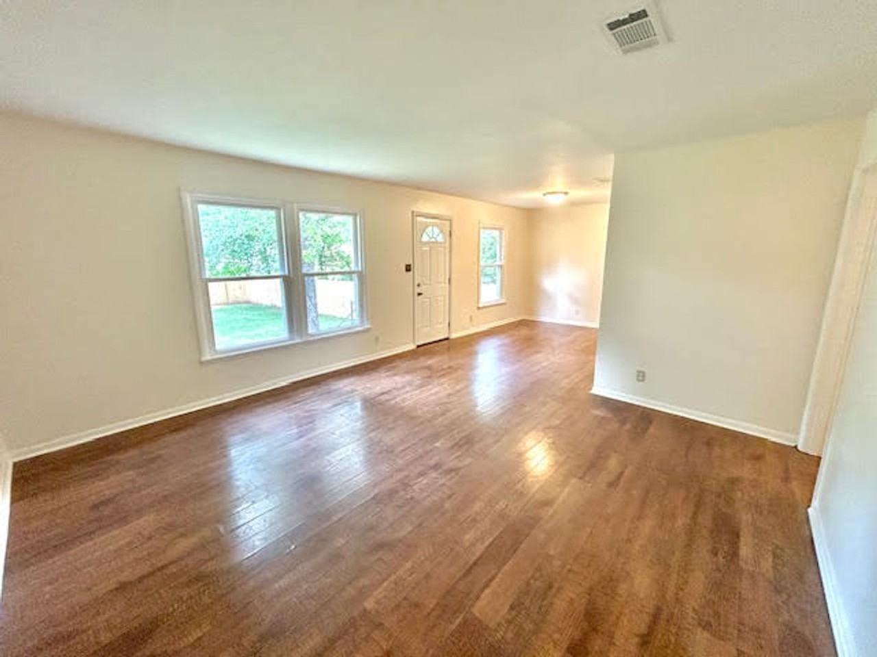 3130 Tucker Dr Nw - Photo 3 of 21