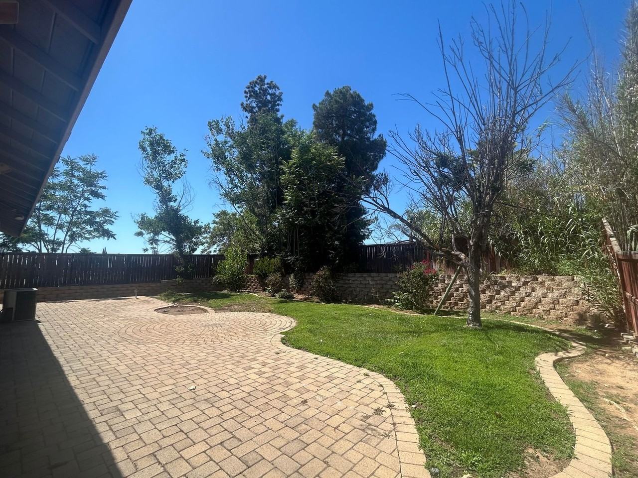 34400 Glenwood Dr - Photo 2 of 12