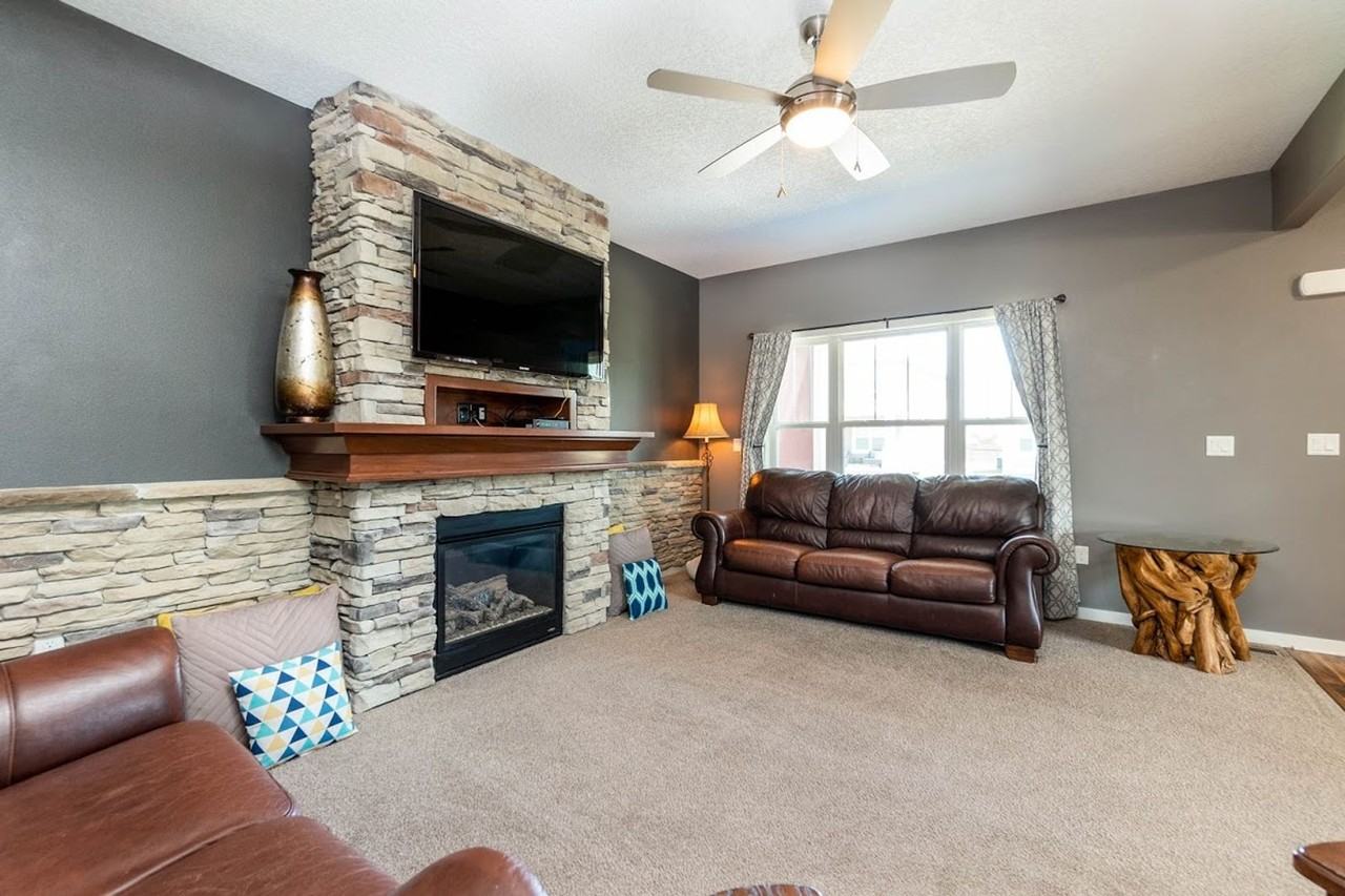 1651 Sw Arlan Dr - Photo 6 of 32