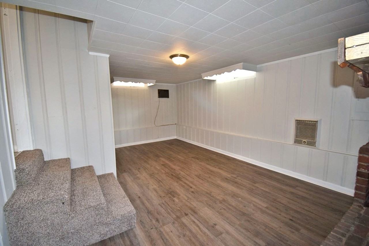 907 Dogwood Dr - Photo 5 of 18