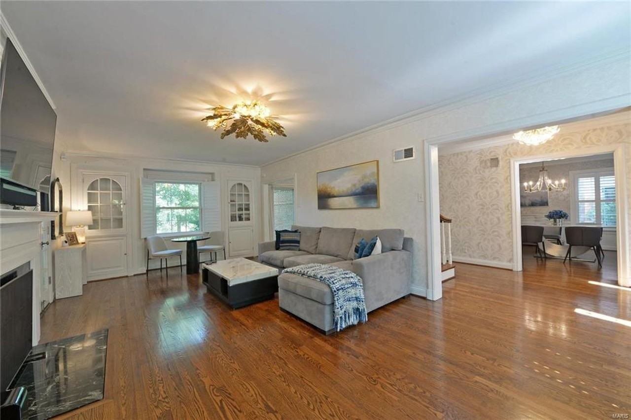937 S Bemiston Ave - Photo 5 of 50