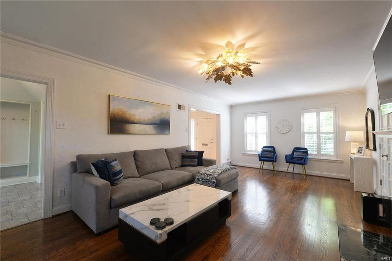 937 S Bemiston Ave - Photo 6 of 50