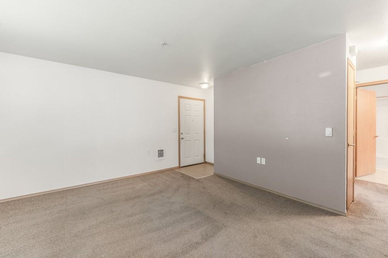 501 E Mullan Ave #3 - Photo 3 of 21