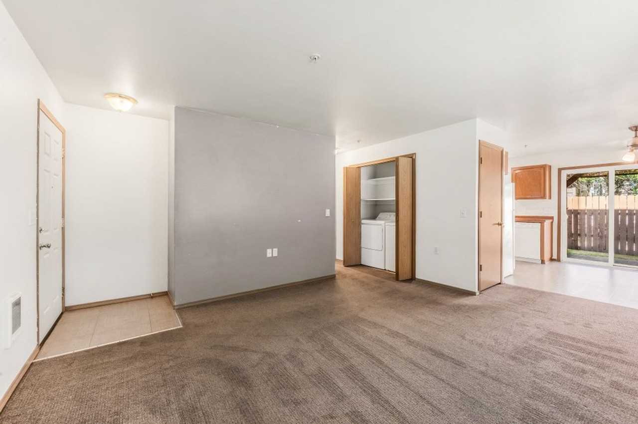 501 E Mullan Ave #3 - Photo 5 of 21