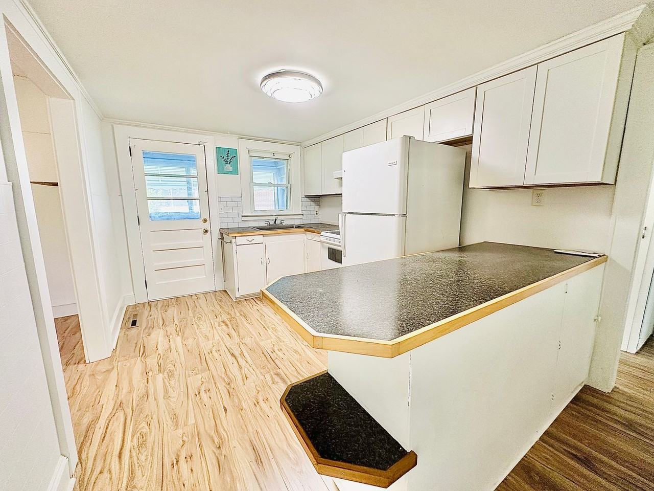 2716 Fawn Ave - Photo 5 of 20