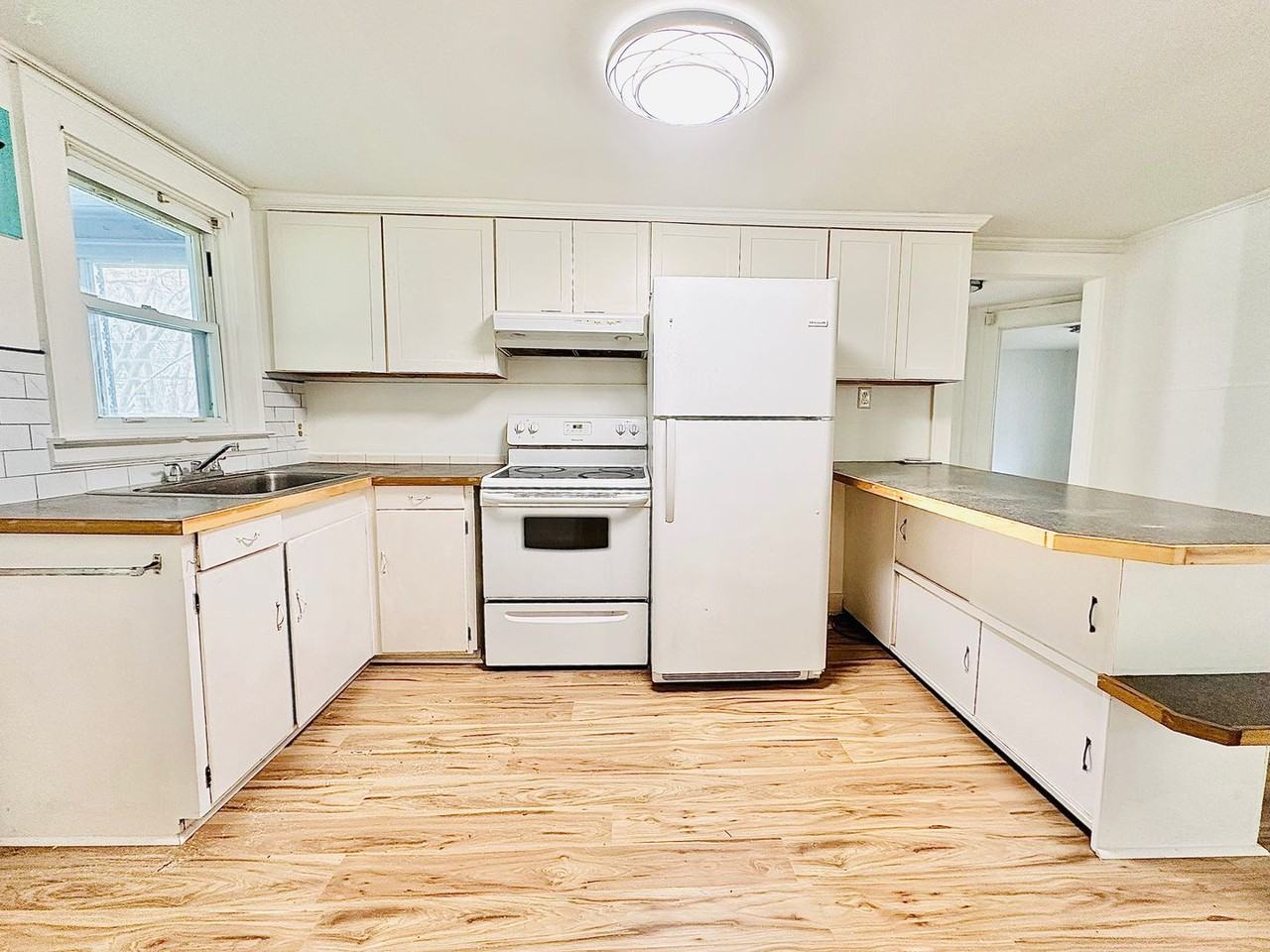 2716 Fawn Ave - Photo 6 of 20