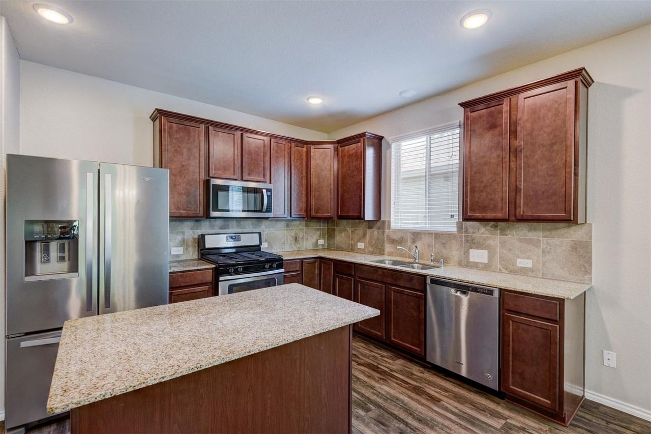 4344 Roaring Timber Dr - Photo 2 of 9