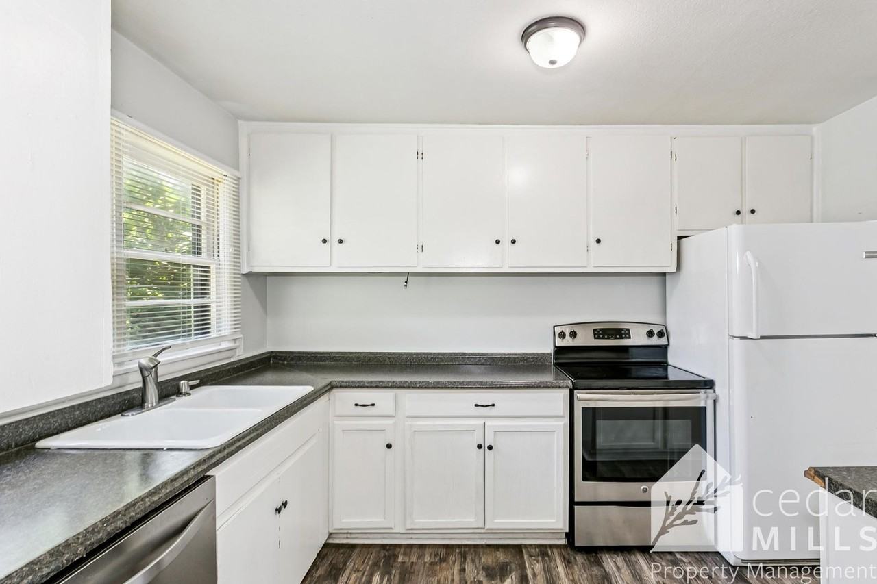 2134 W 35th St S - Photo 6 of 11