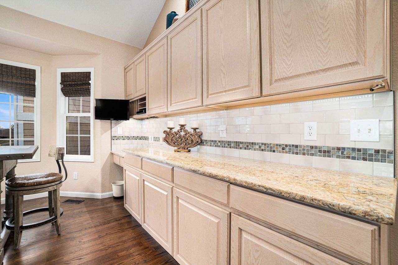 5734 Crestwood Dr - Photo 7 of 22