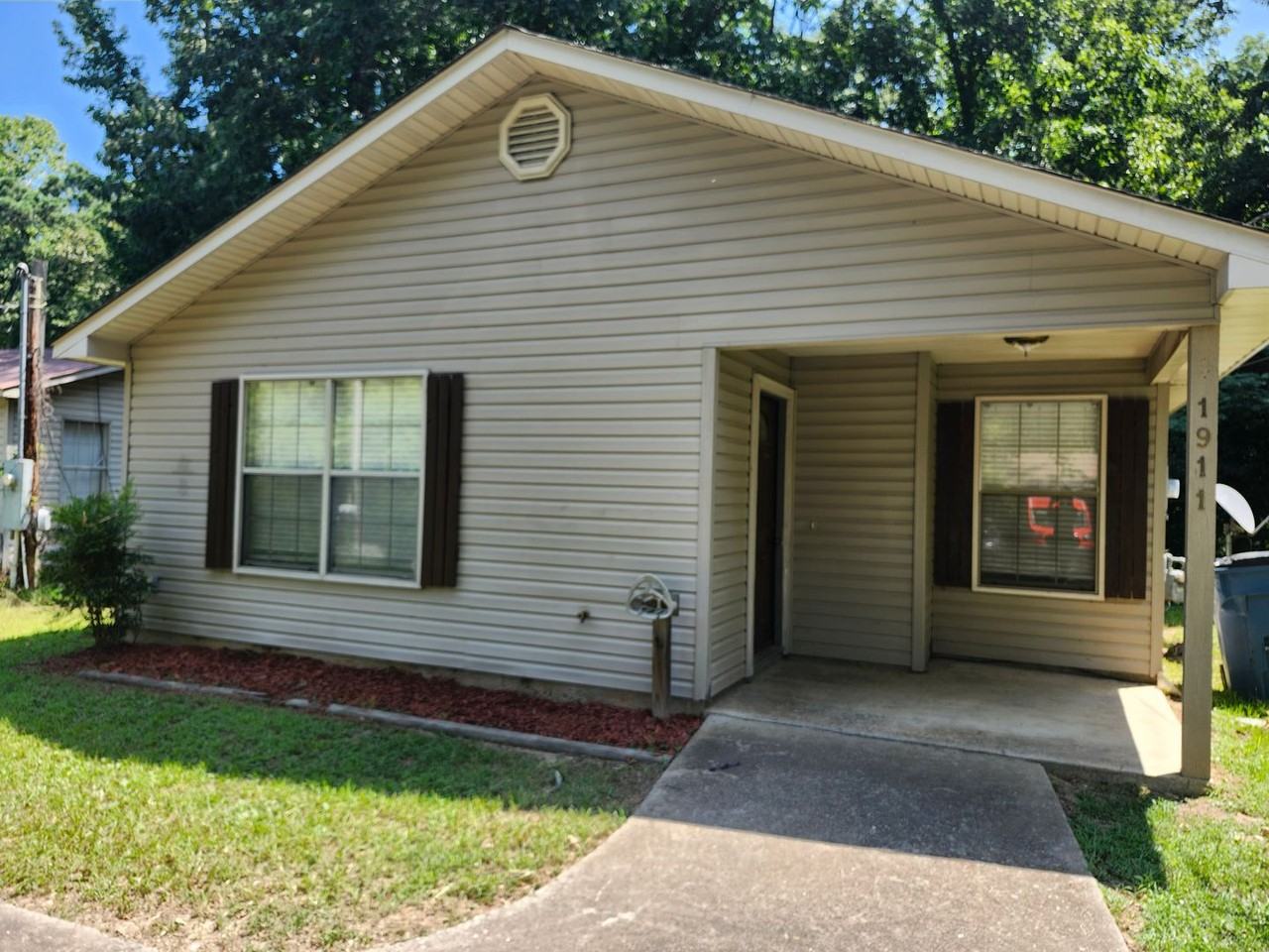 1911 Watts Rd - Photo 2 of 18