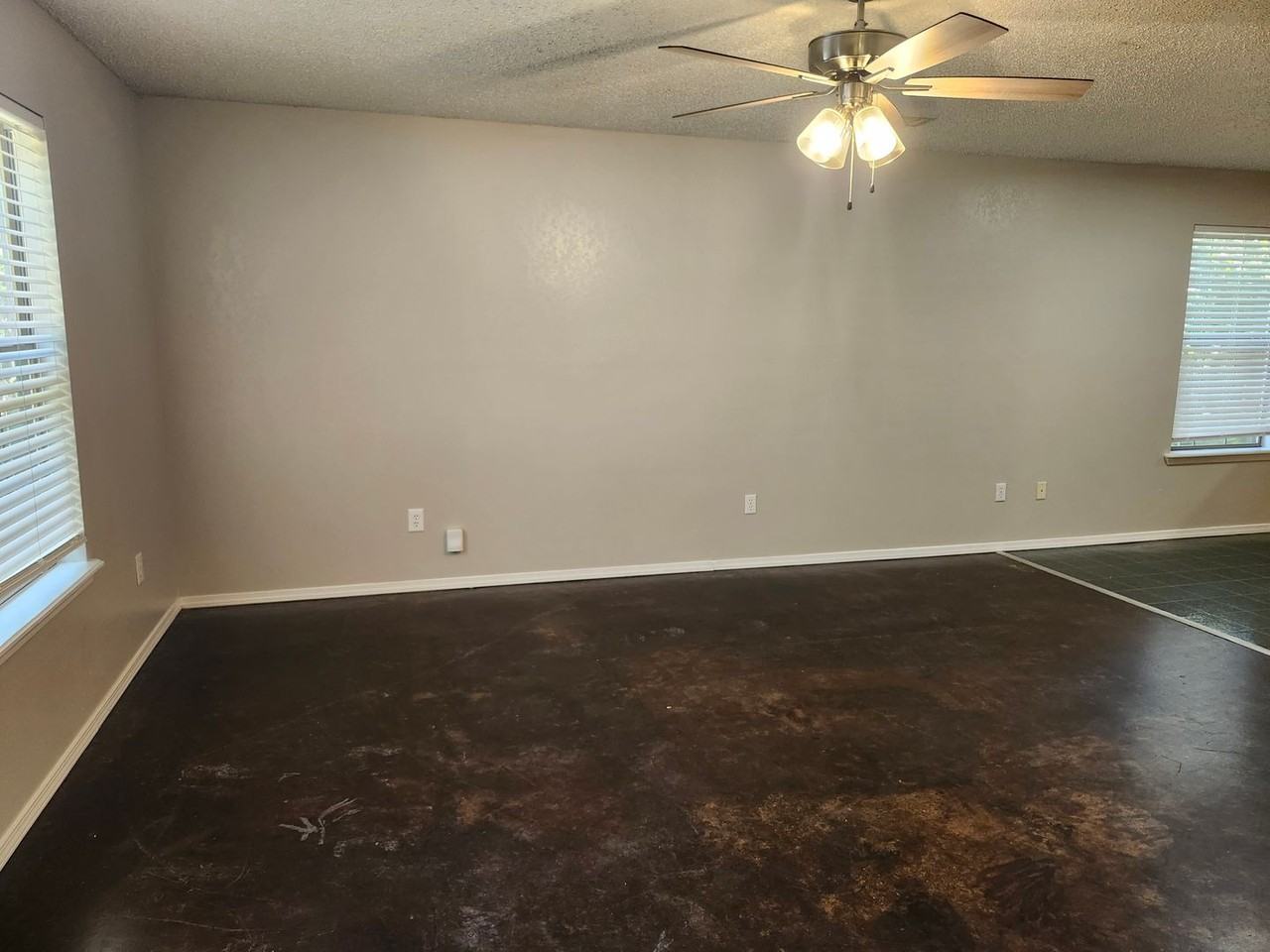 1911 Watts Rd - Photo 3 of 18