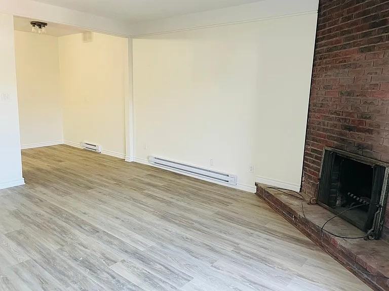 73 Roncesvalles Ave #2 - Photo 6 of 17