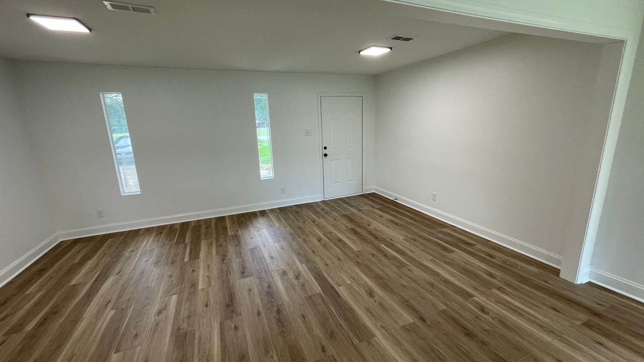 1509 Madden Rd - Photo 5 of 16