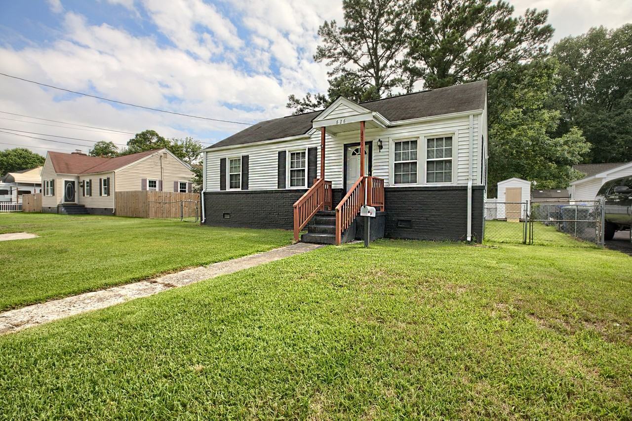 626 Sedgefield Dr - Photo 2 of 20