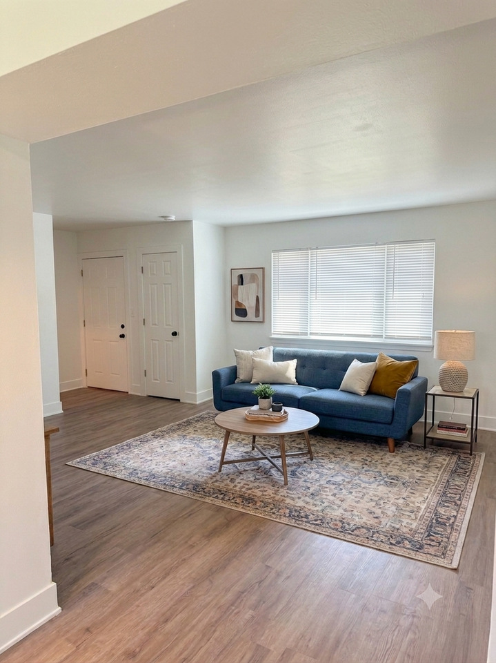 504 W Bellarmine Dr - Photo 5 of 14