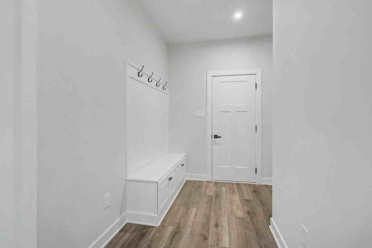 239 Darden Dr - Photo 6 of 14