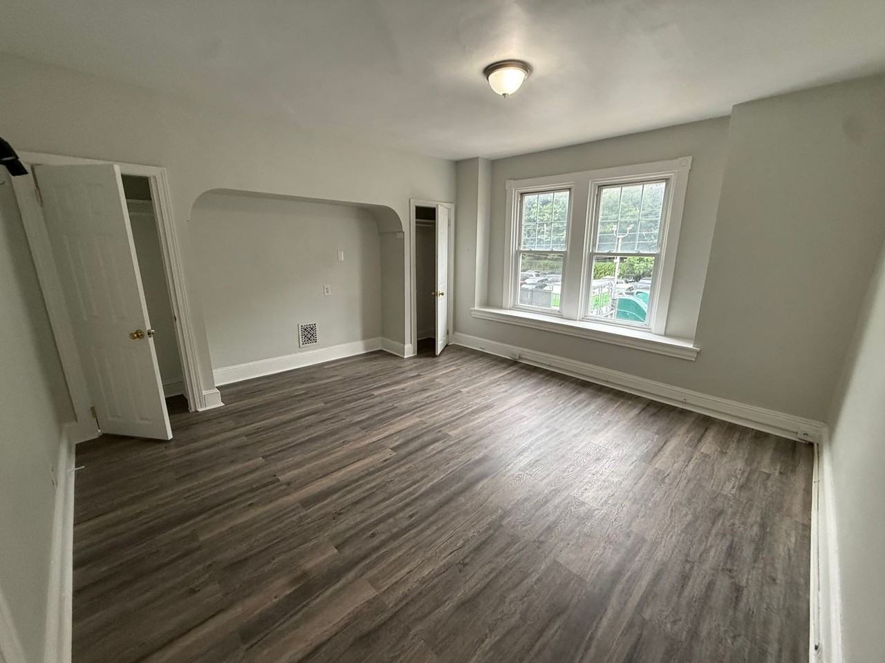 5357 Belfield Ave - Photo 5 of 12