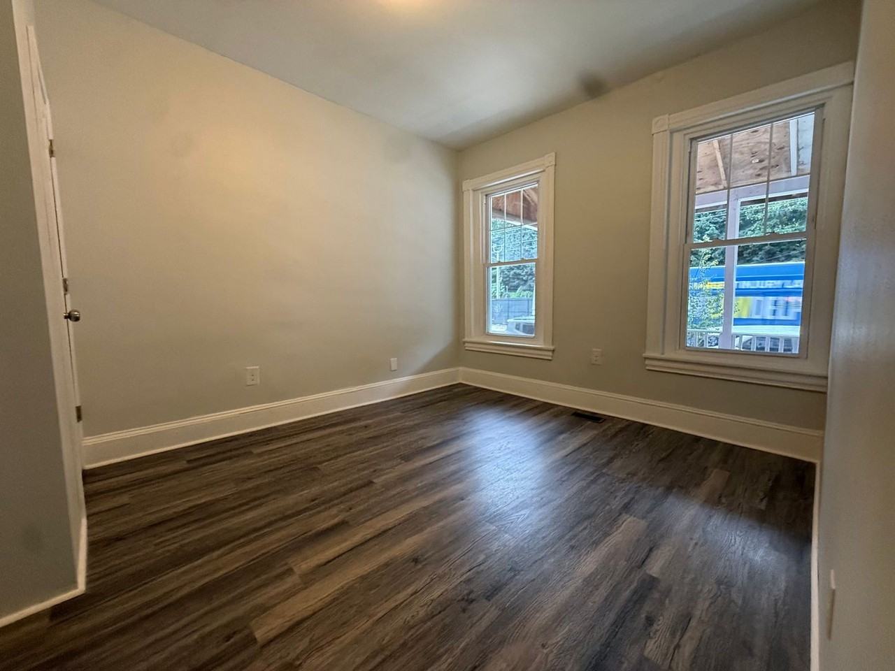 5357 Belfield Ave - Photo 6 of 12