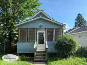 1015 Charles Ave - Photo 1 of 1