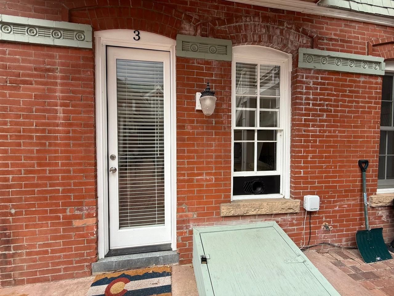 1333 Pine St - Photo 3 of 11