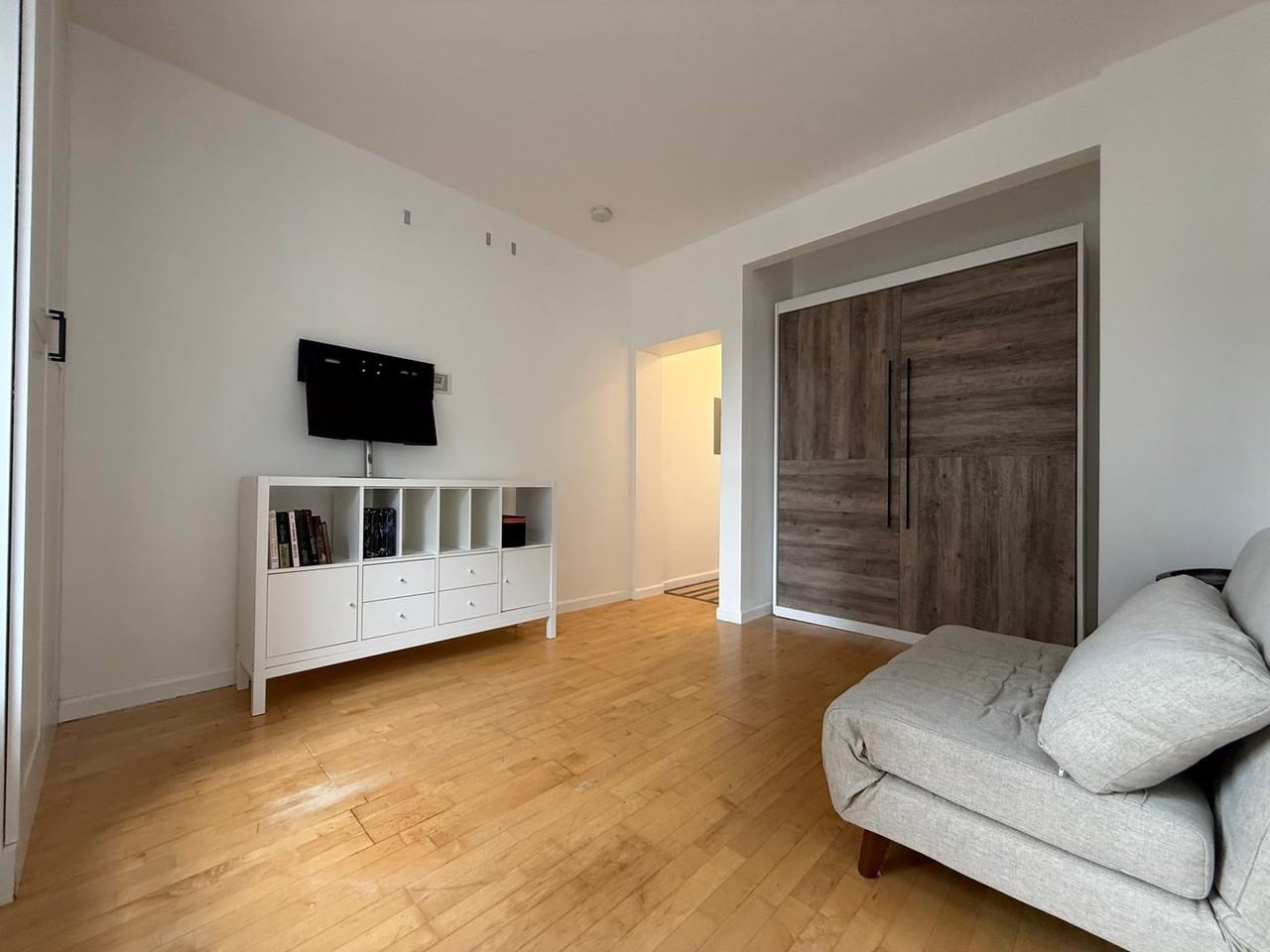 1333 Pine St - Photo 7 of 11