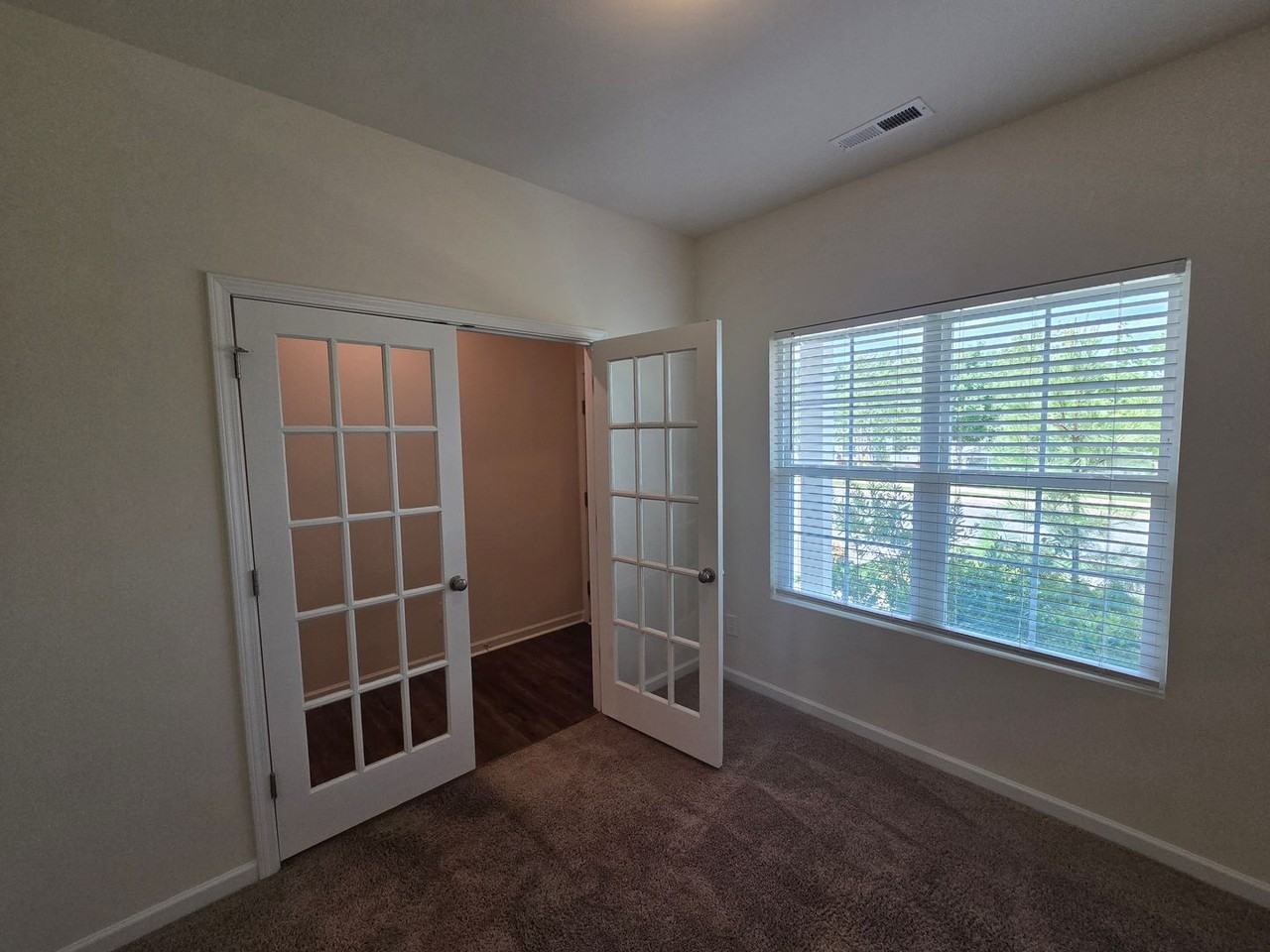 76 Saddle Oaks Ln - Photo 3 of 28