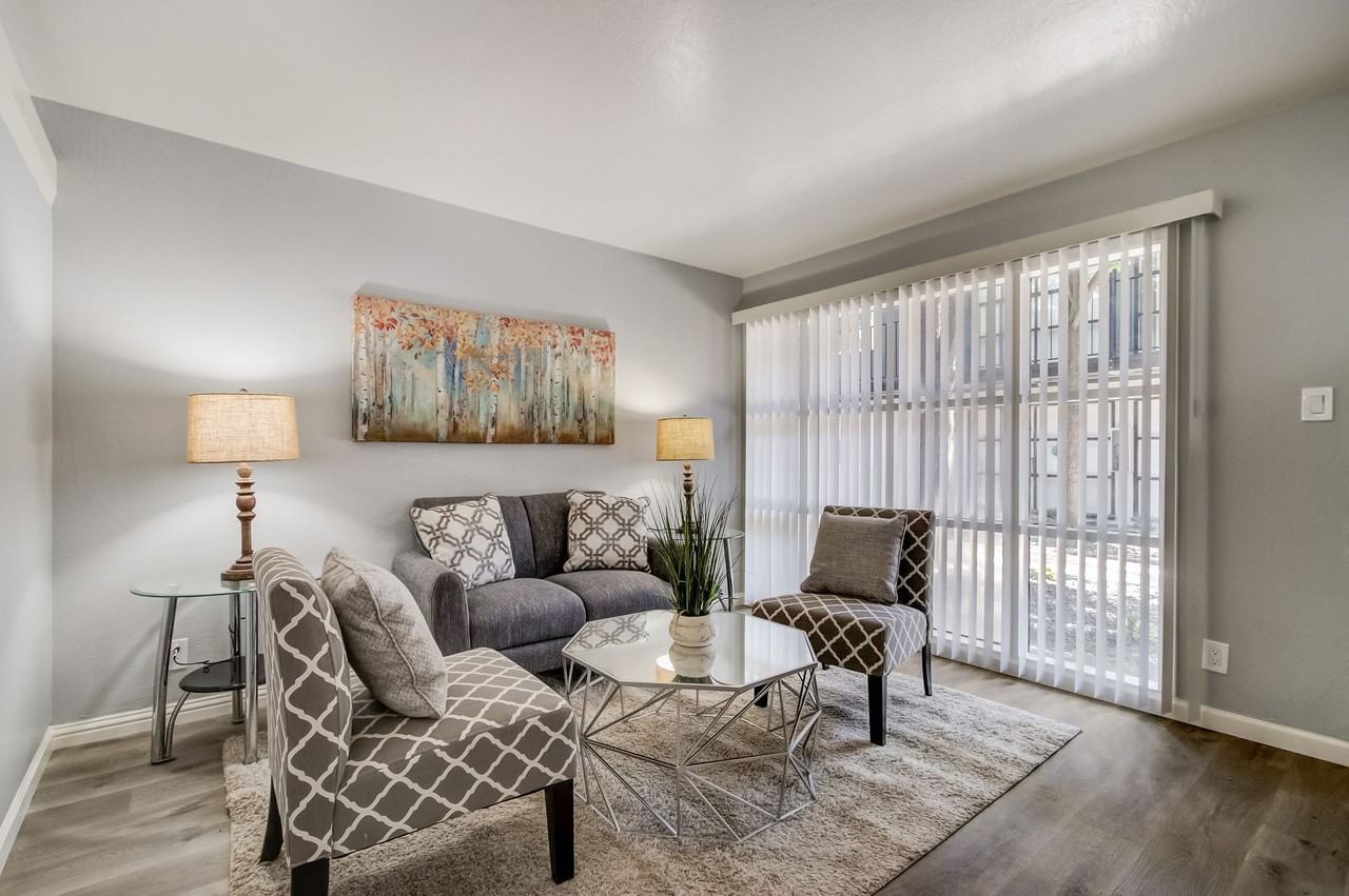Sunset Crossings Apartments - Photo 5 of 50