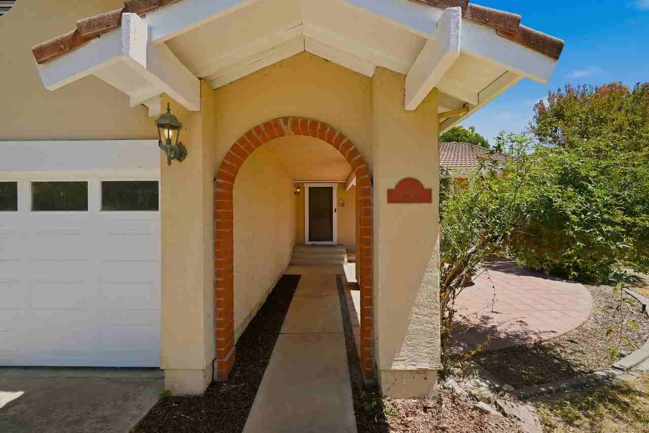 25 Miwok Ct - Photo 2 of 31