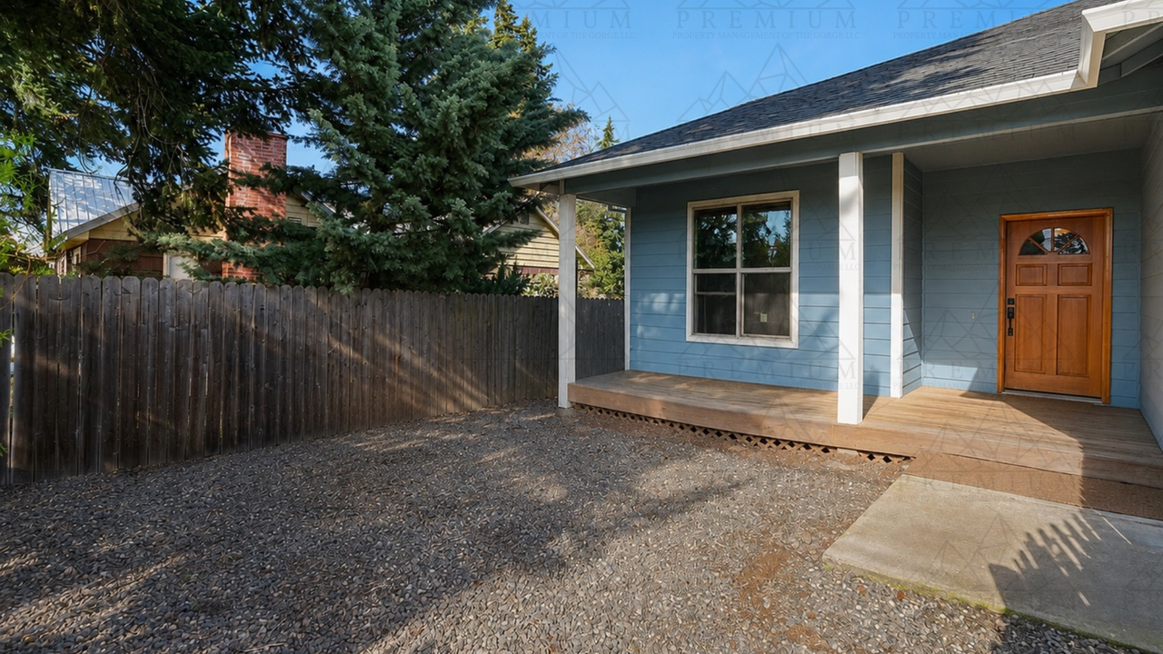 1203 18th St - Photo 2 of 18