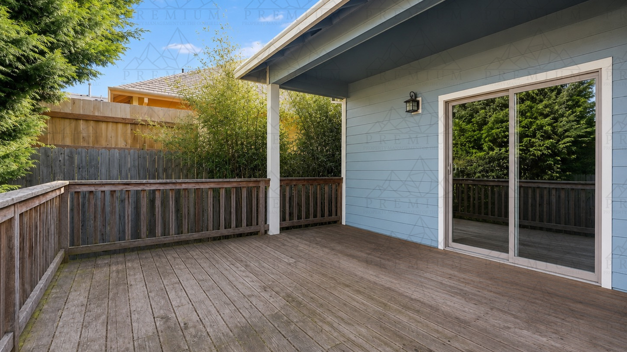 1203 18th St - Photo 4 of 18
