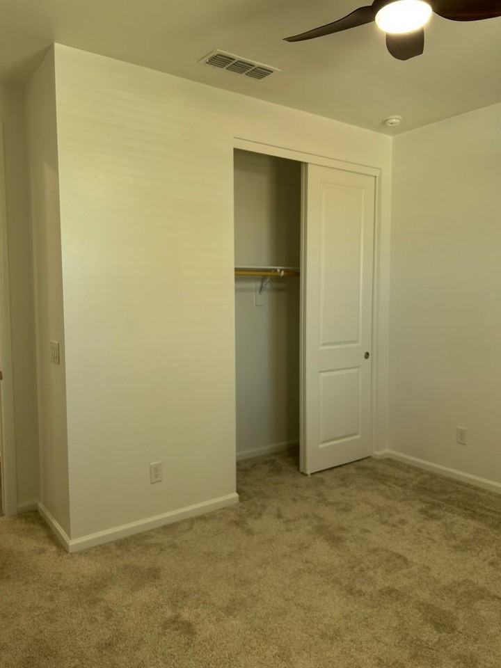 18021 W Avenida Del Sol - Photo 4 of 23