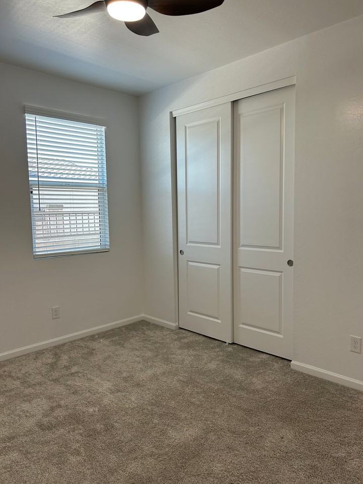 18021 W Avenida Del Sol - Photo 7 of 23