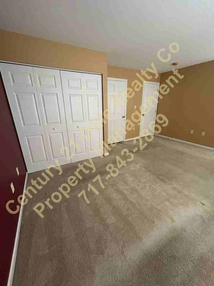 50 Stonecrop Ln - Photo 5 of 14