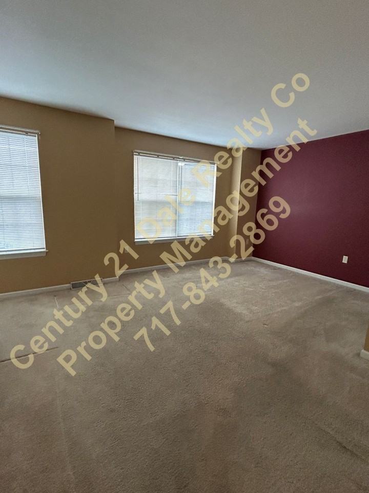 50 Stonecrop Ln - Photo 6 of 14