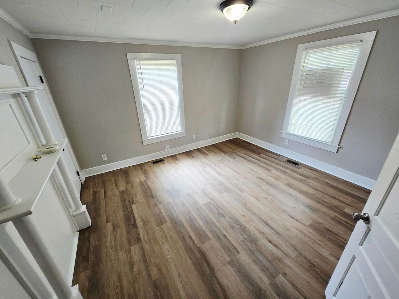 728 Tucker St - Photo 6 of 16