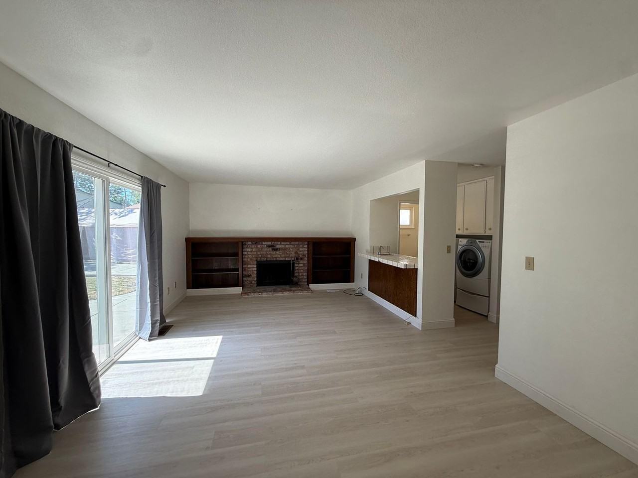 3537 Augusta Ct - Photo 6 of 16