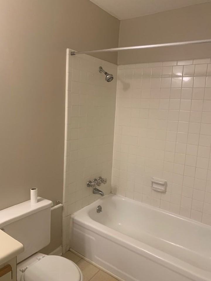 28 Summercreek Dr - Photo 2 of 13