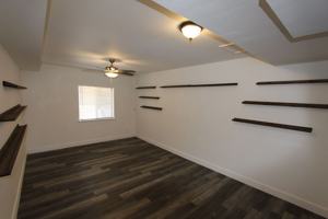 featured image of 1909 E Maple Ave