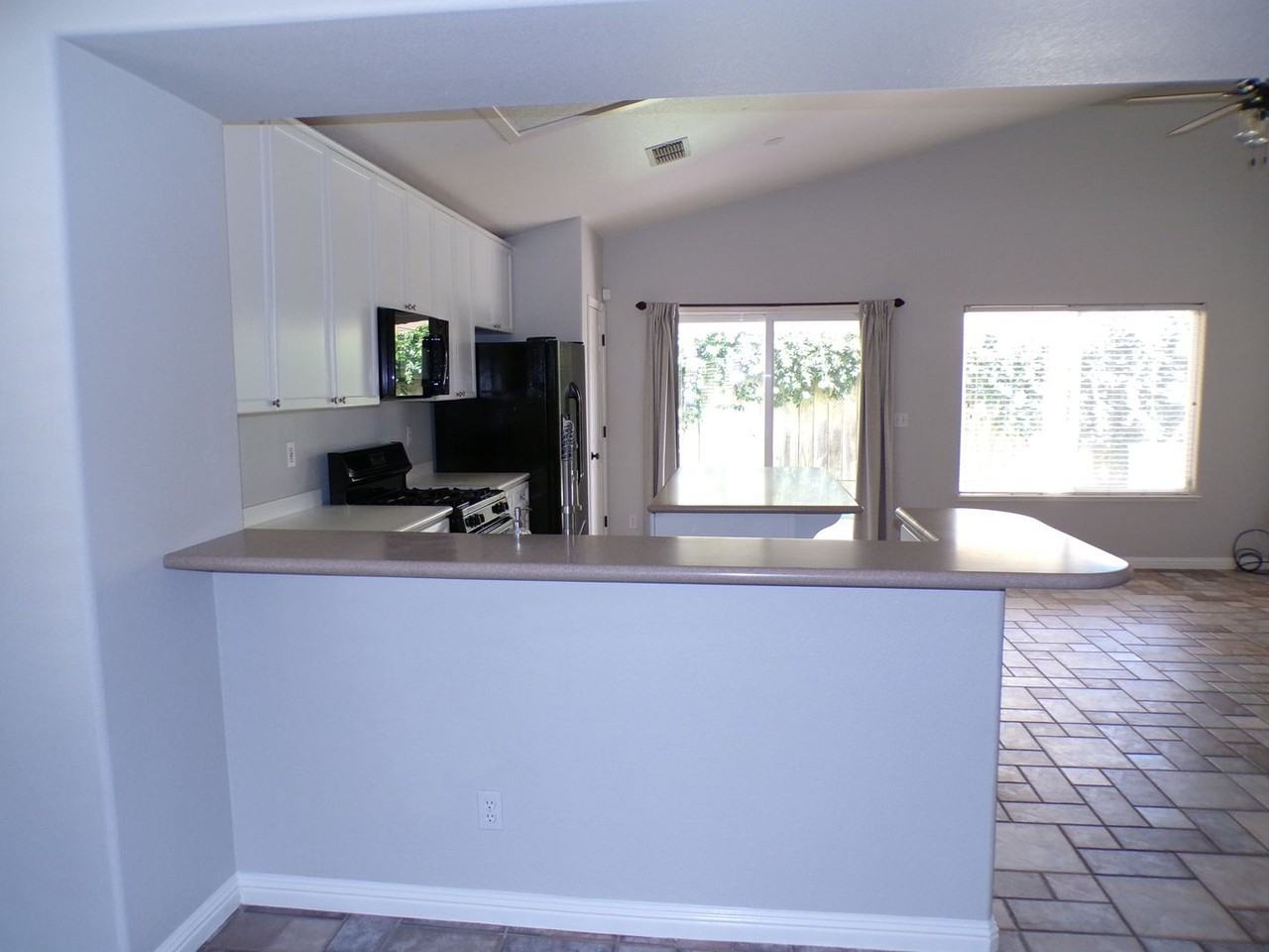 3101 La Costa Ln - Photo 5 of 20