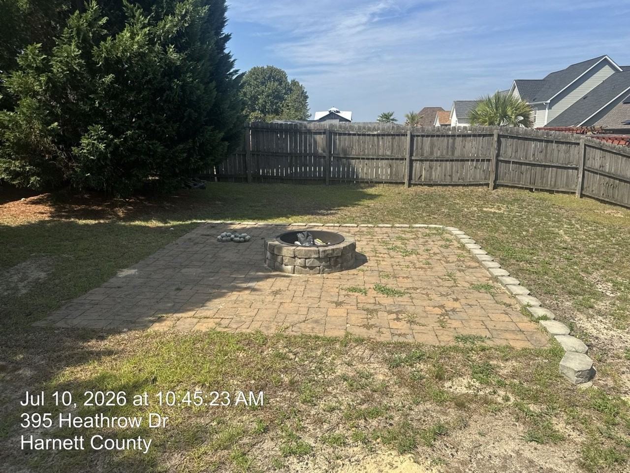 395 Heathrow Dr - Photo 7 of 32