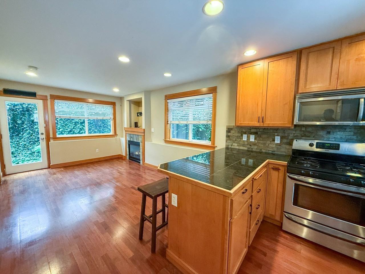2325 Franklin Ave E #A - Photo 2 of 17