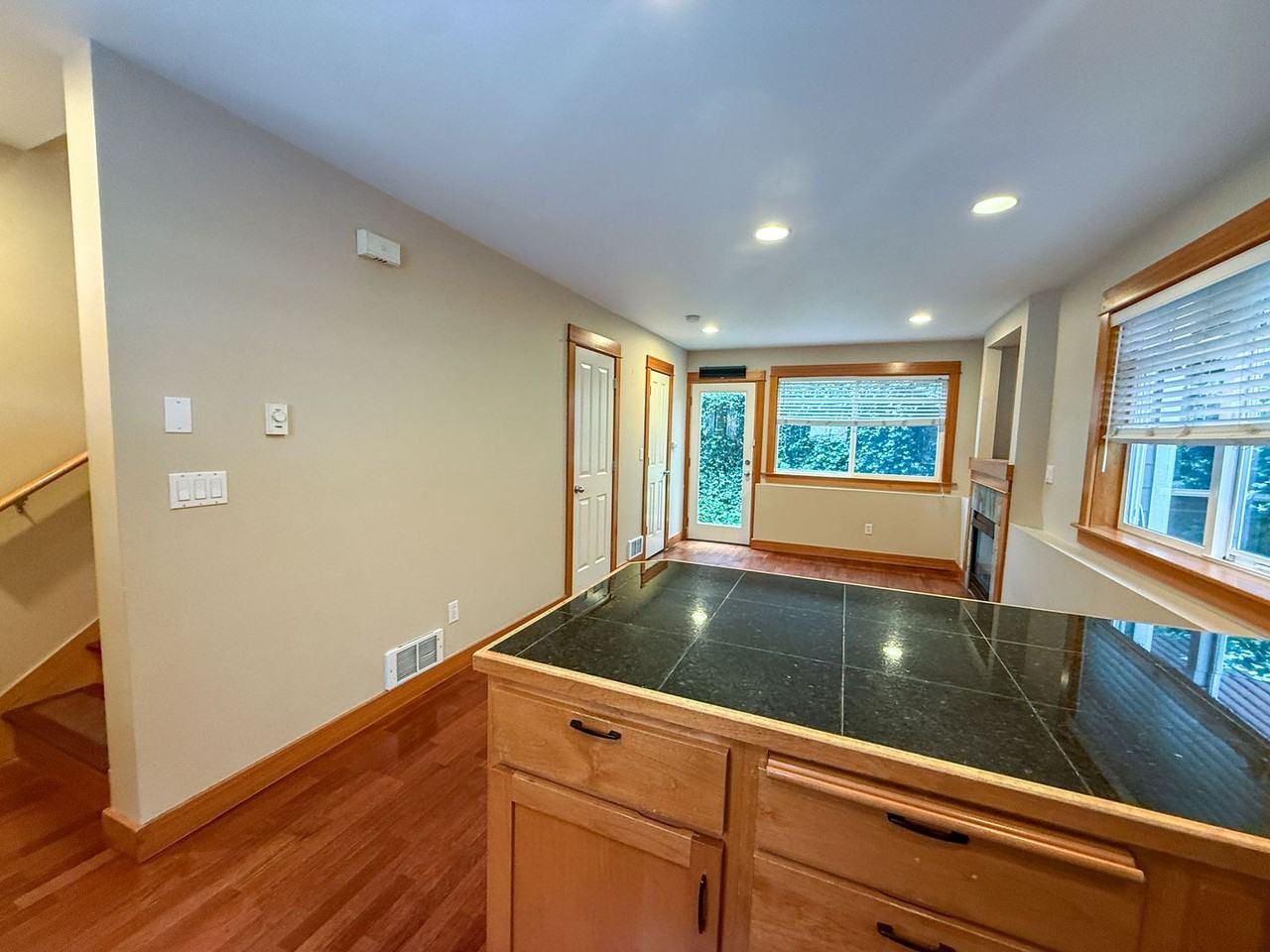 2325 Franklin Ave E #A - Photo 3 of 17