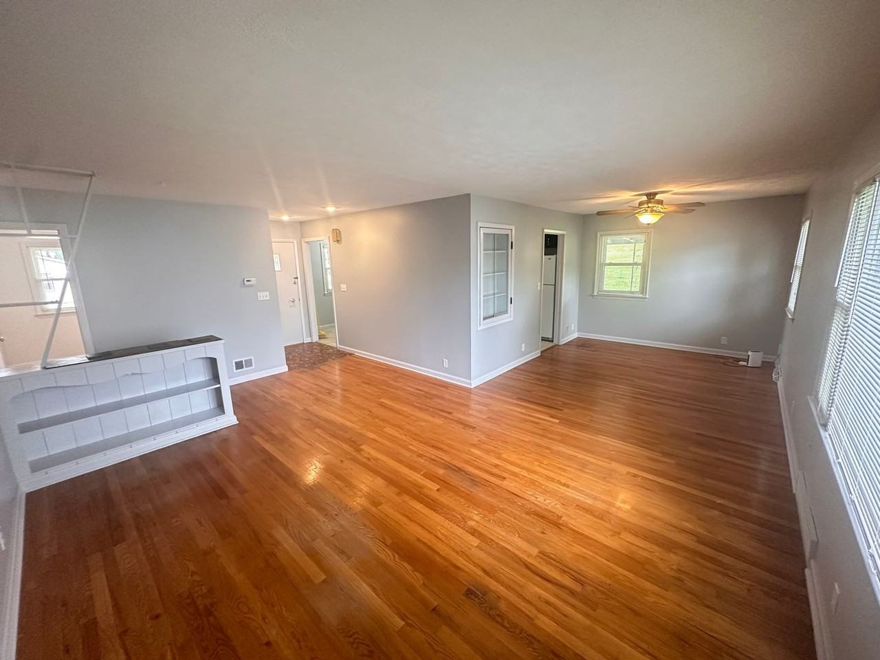 4528 N 81st St - Photo 7 of 22