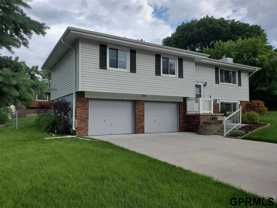 2201 Scarborough Dr - Photo 1 of 1