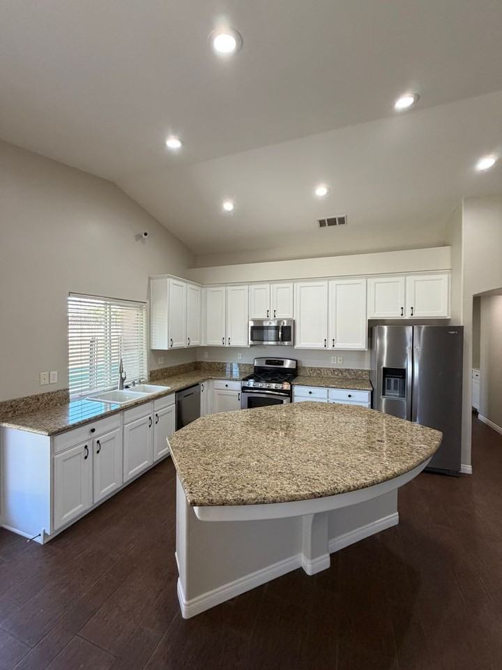 13214 Yampa River St - Photo 7 of 29