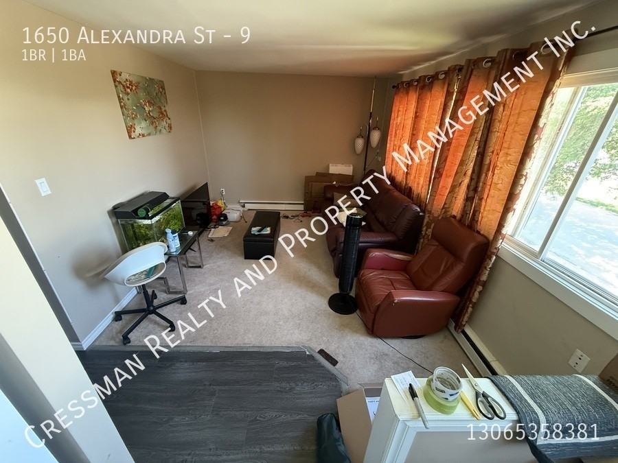 1650 Alexandra St - Photo 6 of 15