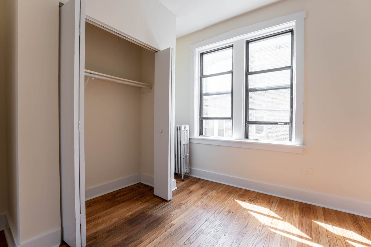 1534 N Kedzie Ave #3H - Photo 4 of 8