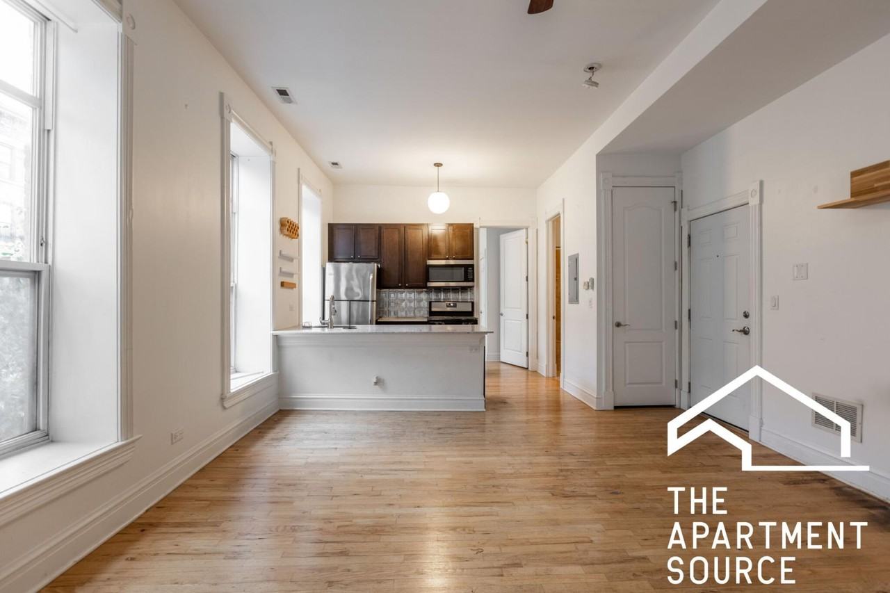 1659 S Throop St #2E - Photo 5 of 22