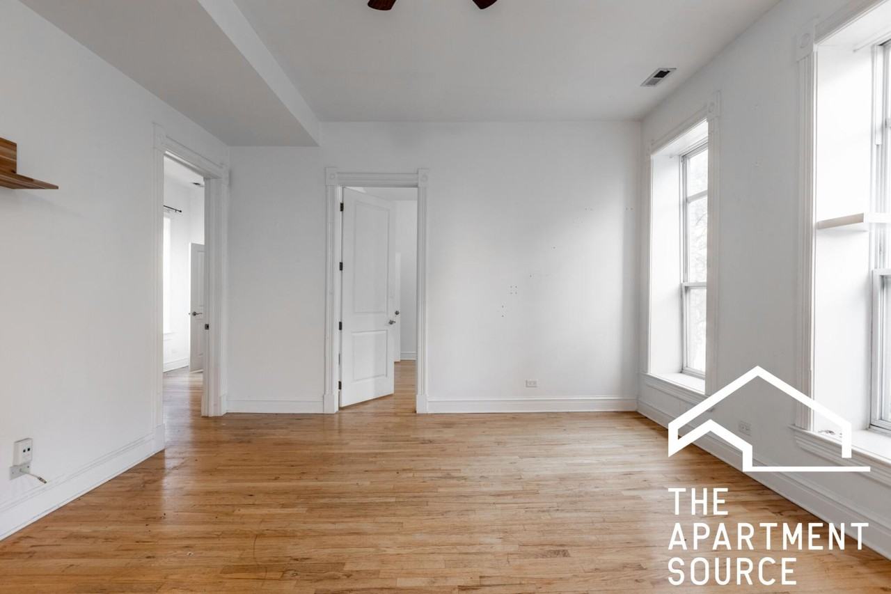 1659 S Throop St #2E - Photo 6 of 22