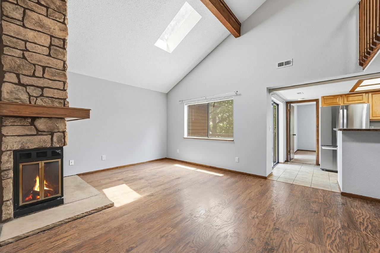 6170 Willow Ln - Photo 5 of 32